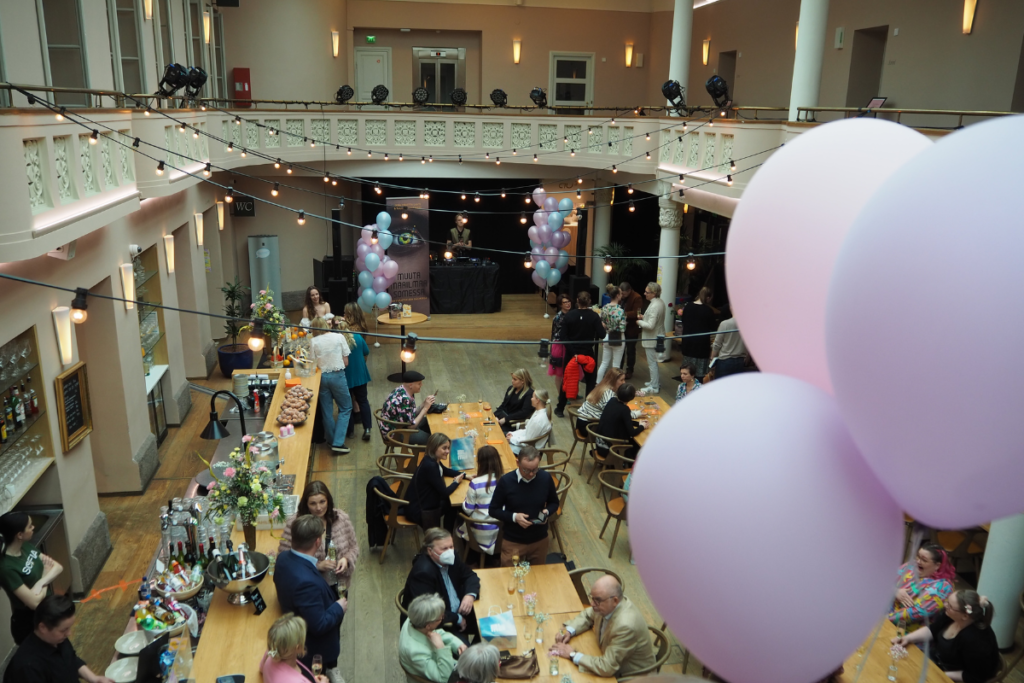 Inhimillinen viestintä on aitoa vuorovaikutusta