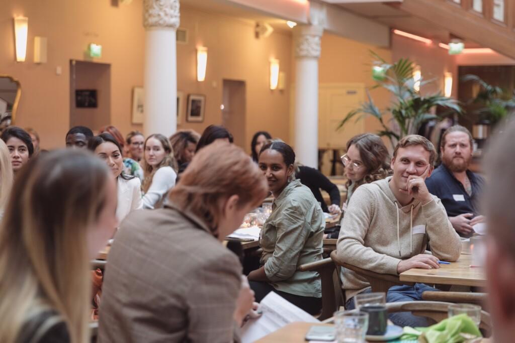 Kuinka tehostaa vastuullisuusviestintää –        asiantuntijoiden parhaat vinkit